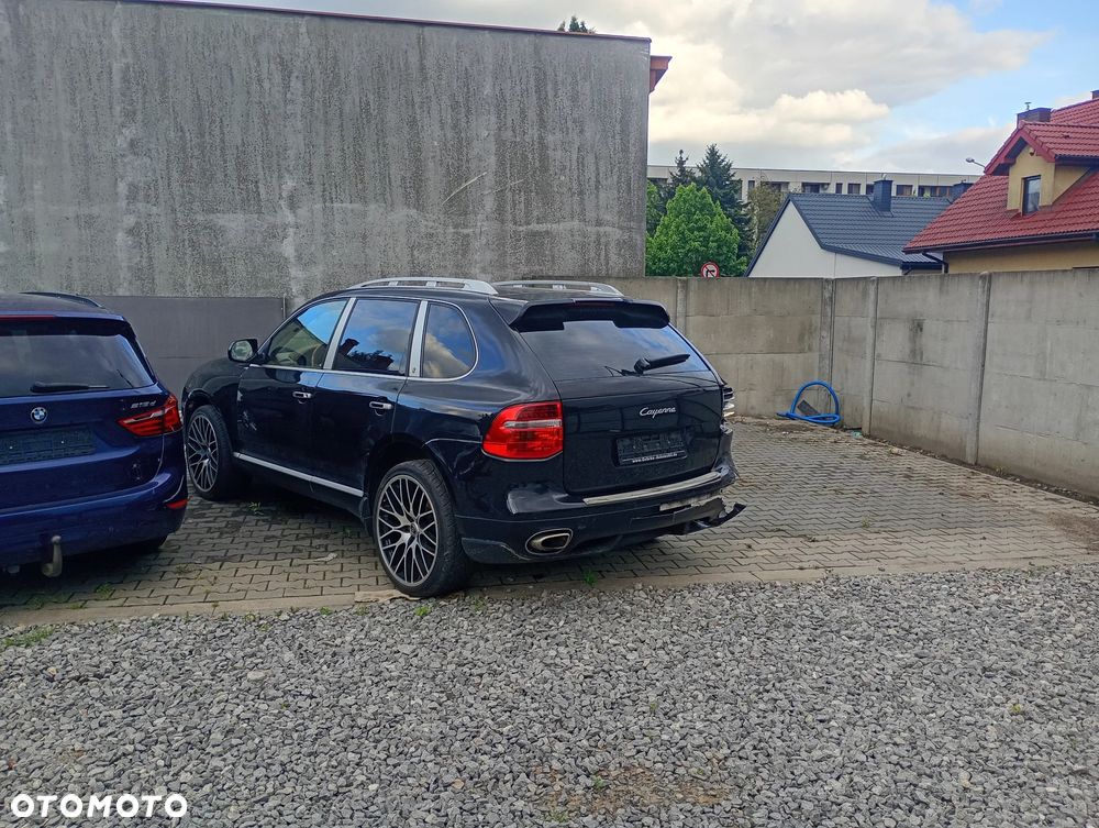 Porsche Cayenne - 5
