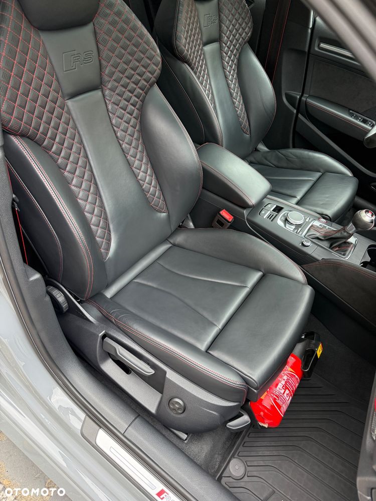 Audi RS3 Sportback 2.5 TFSI Quattro S tronic - 17