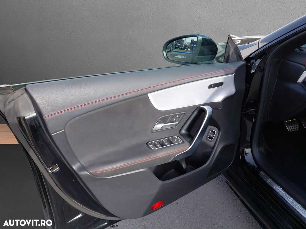 Mercedes-Benz CLA - 17