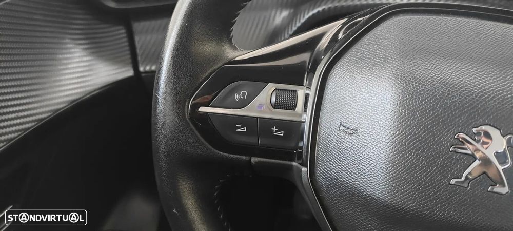 Peugeot 208 1.2 PureTech Active - 44