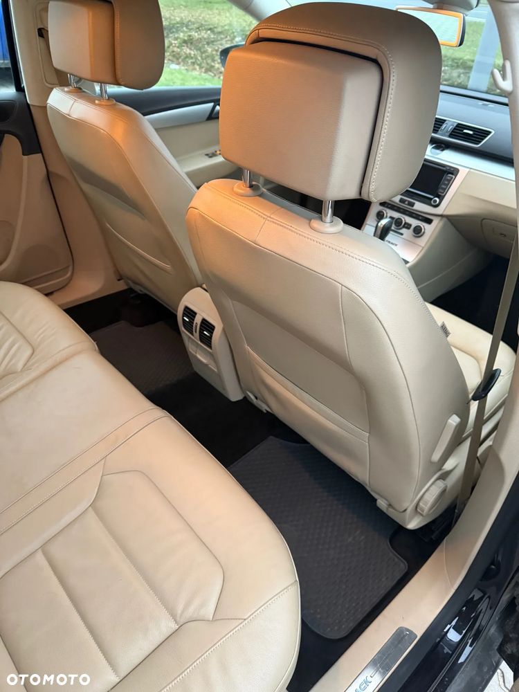 Volkswagen Passat Alltrack 2.0 TDI 4Motion DSG BlueMotion Tec - 11