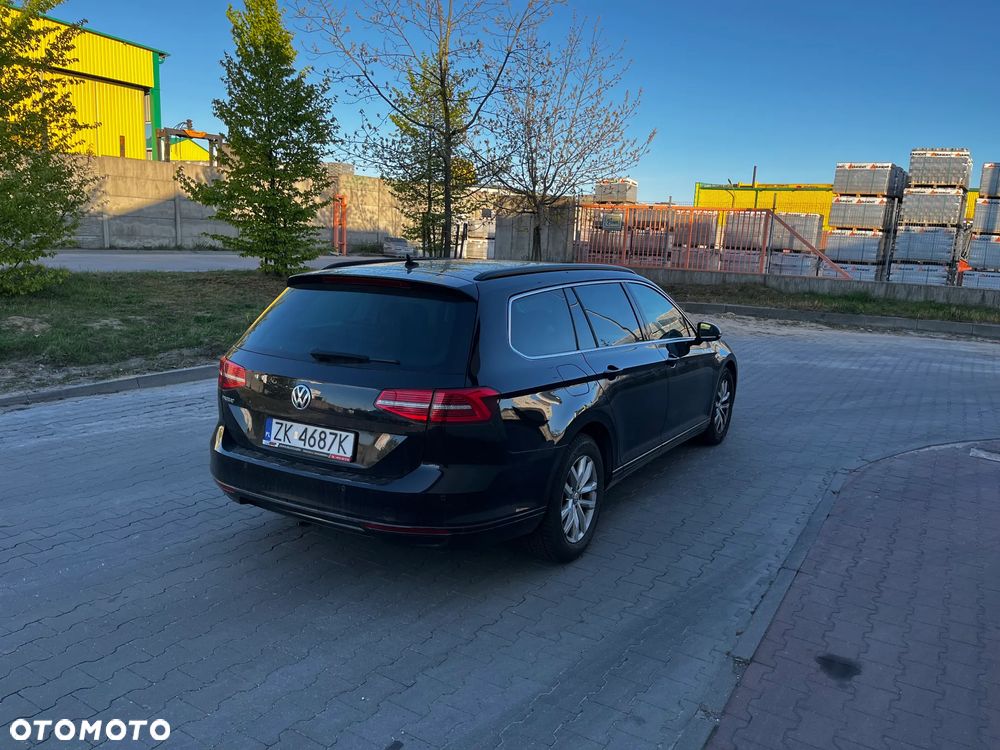 Volkswagen Passat - 5
