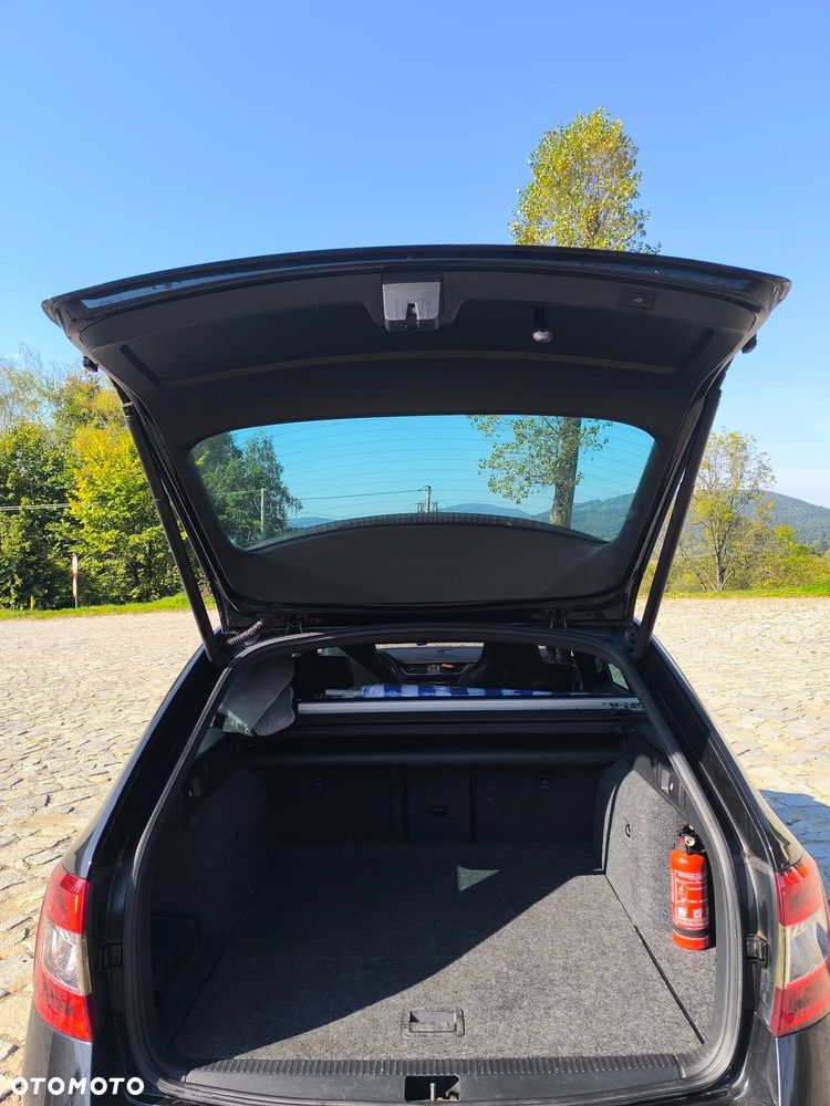Skoda Octavia 2.0 TDI RS - 18