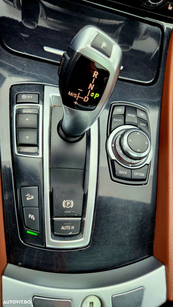 BMW Seria 5 530d xDrive Gran Turismo - 19