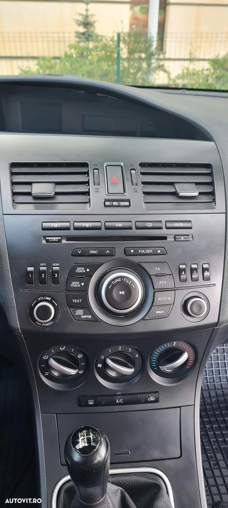 Mazda 3 1.6i CE - 8