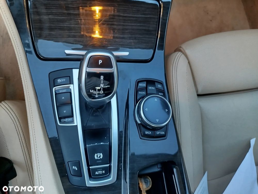 BMW Seria 5 530d Luxury Line - 14