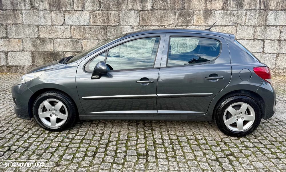 Peugeot 207 1.4 HDi Premium - 1