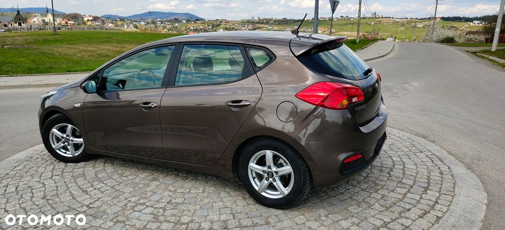 Kia Ceed - 6