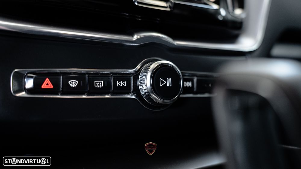 Volvo XC 60 2.0 T8 PHEV Inscription Expression AWD - 29