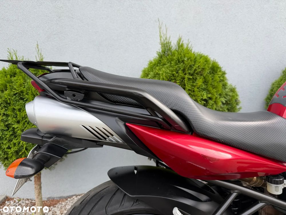 Yamaha FZ - 24