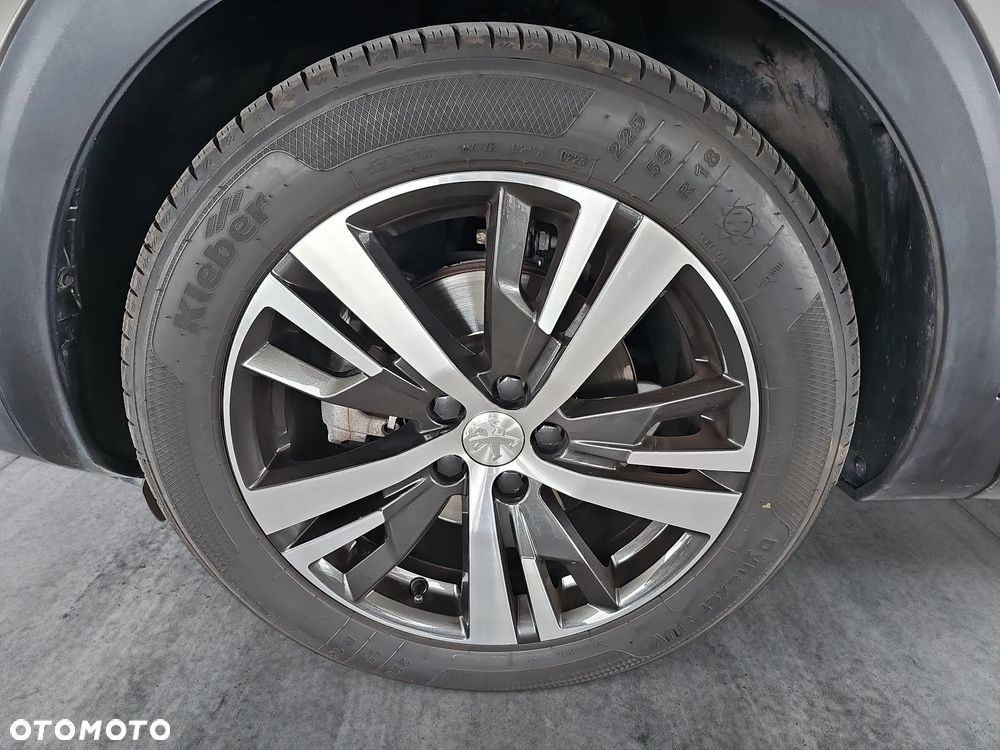 Peugeot 3008 1.5 BlueHDi GT S&S - 9