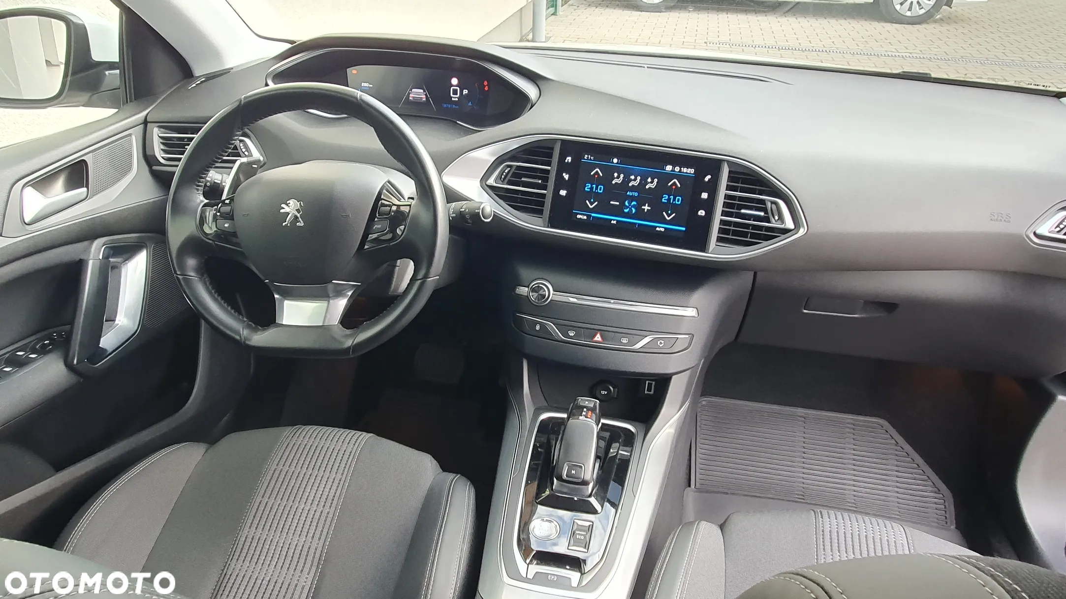 Peugeot 308 1.5 BlueHDi Allure Pack S&S EAT8 - 13