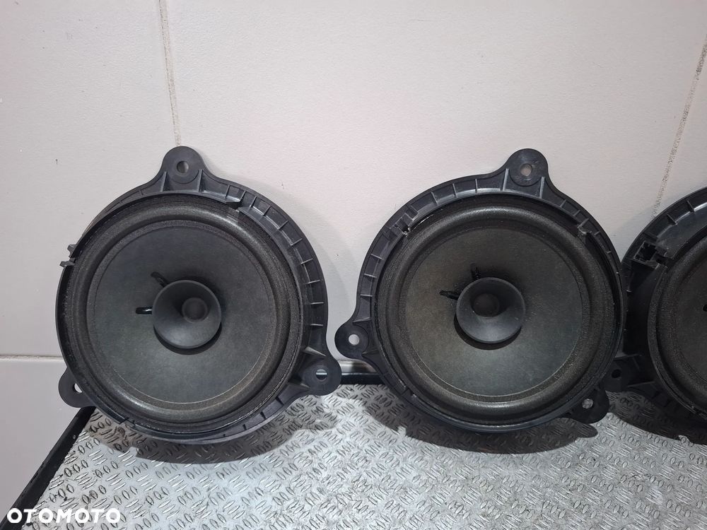 Głośniki głośnik drzwi przód tył Nissan Qashqai J11 2017rok lift  cena za 1 sztukę - 2