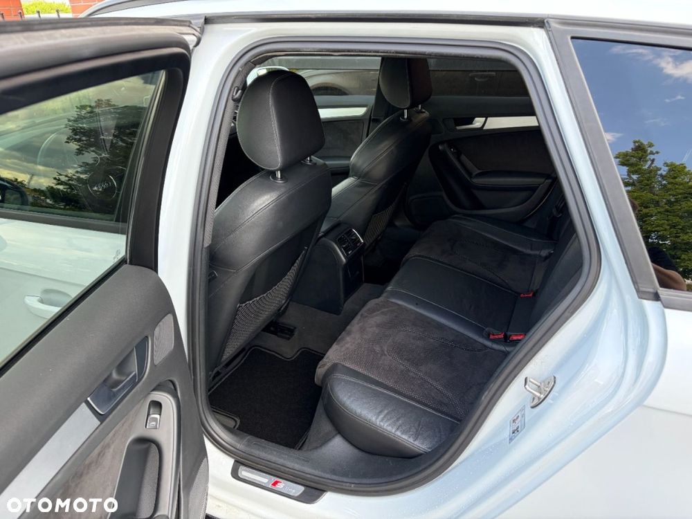 Audi A4 Avant 3.0 TDI DPF clean diesel quattro S tronic S line Sportpaket - 13