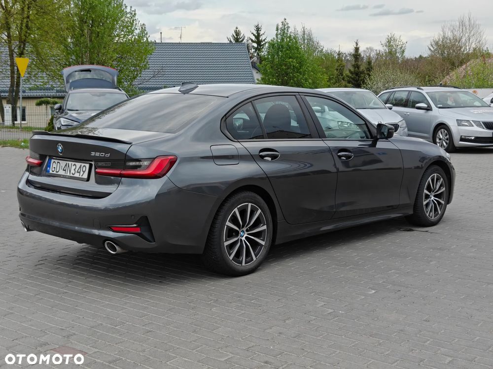 BMW Seria 3 320d Sport Line - 7