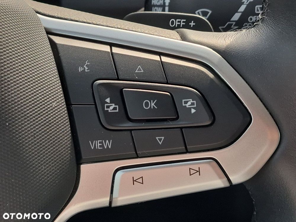Volkswagen Passat Variant 2.0 TDI SCR Business DSG - 18
