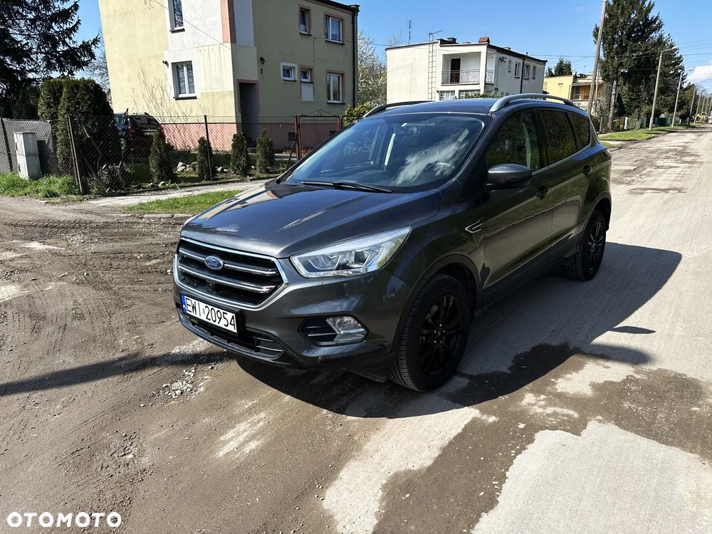 Ford Kuga 2.0 EcoBlue TITANIUM - 4