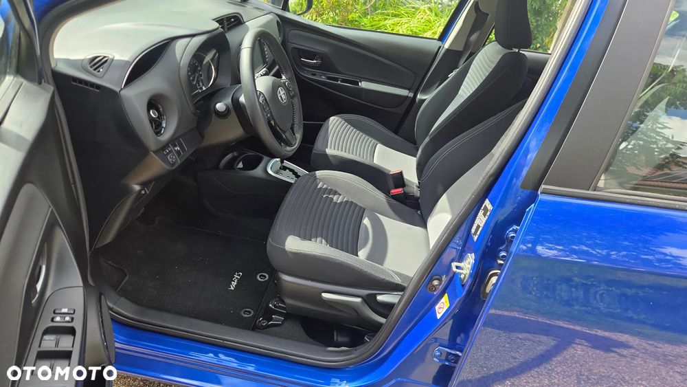 Toyota Yaris Hybrid 100 Premium - 15