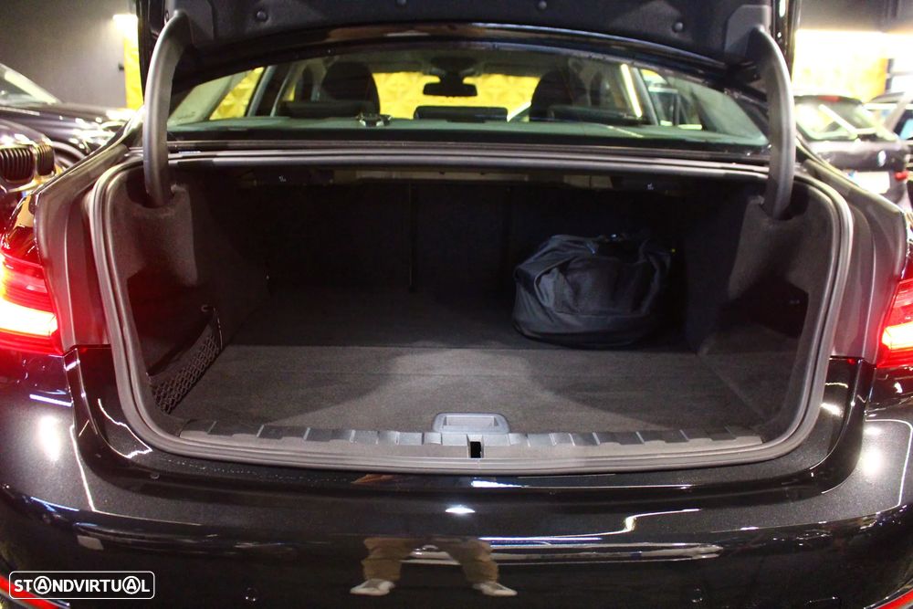 BMW 330 e Auto - 20
