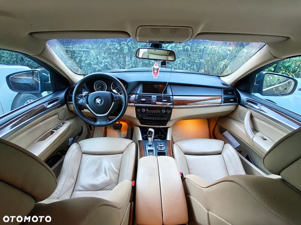 BMW X6 35i xDrive - 6