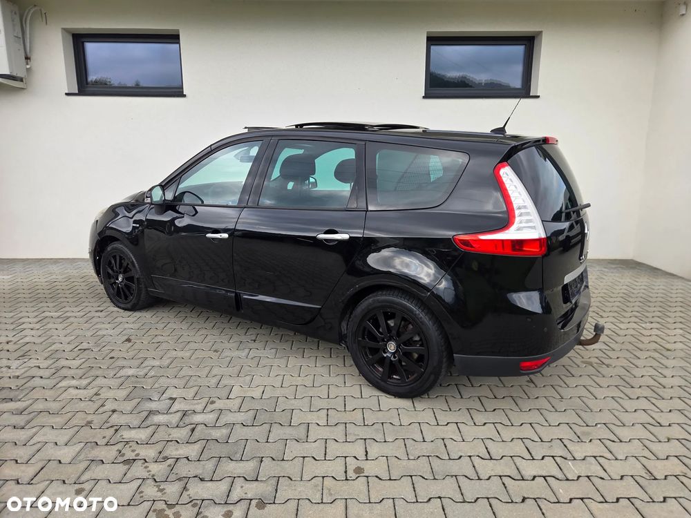 Renault Grand Scenic - 17