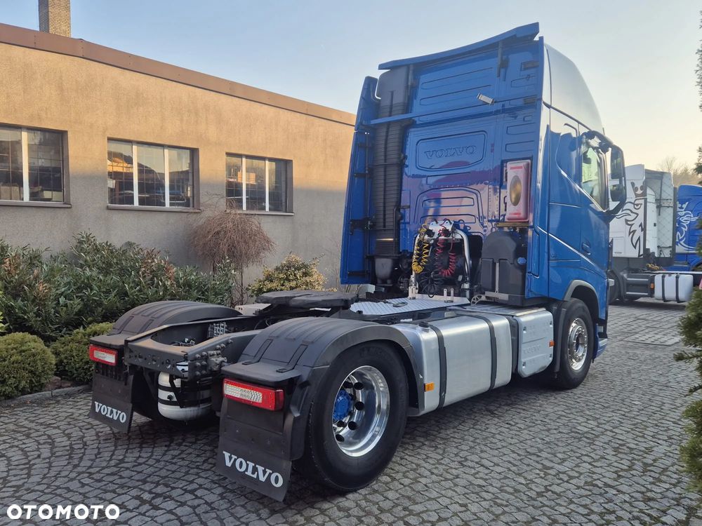 Volvo FH GLOBETROTTER - 4
