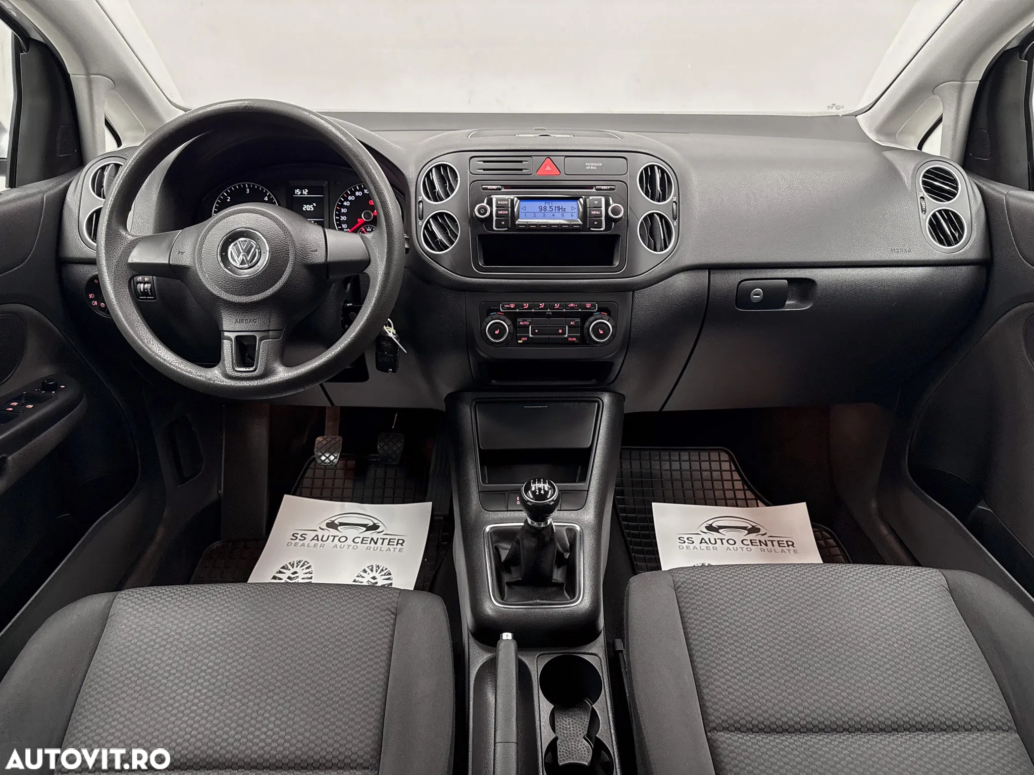Volkswagen Golf Plus 2.0 TDI DPF Comfortline - 5