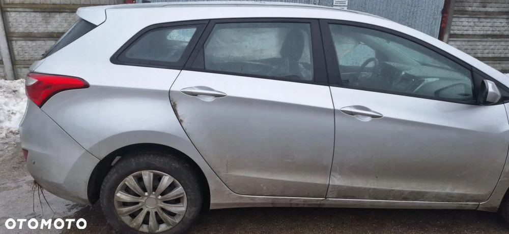 HYUNDAI I30 II kombi RAH błotnik prawy tył - 5