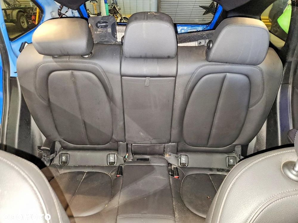 BMW X1 - 10