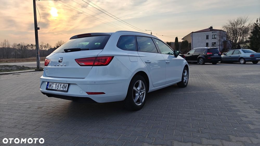 Seat Leon 2.0 TDI DPF Start&Stop DSG Style - 4