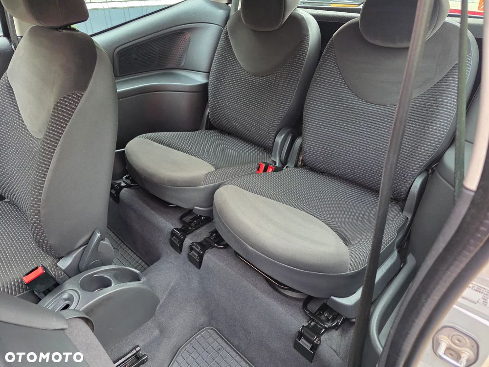Citroen C2 2008 photo 4
