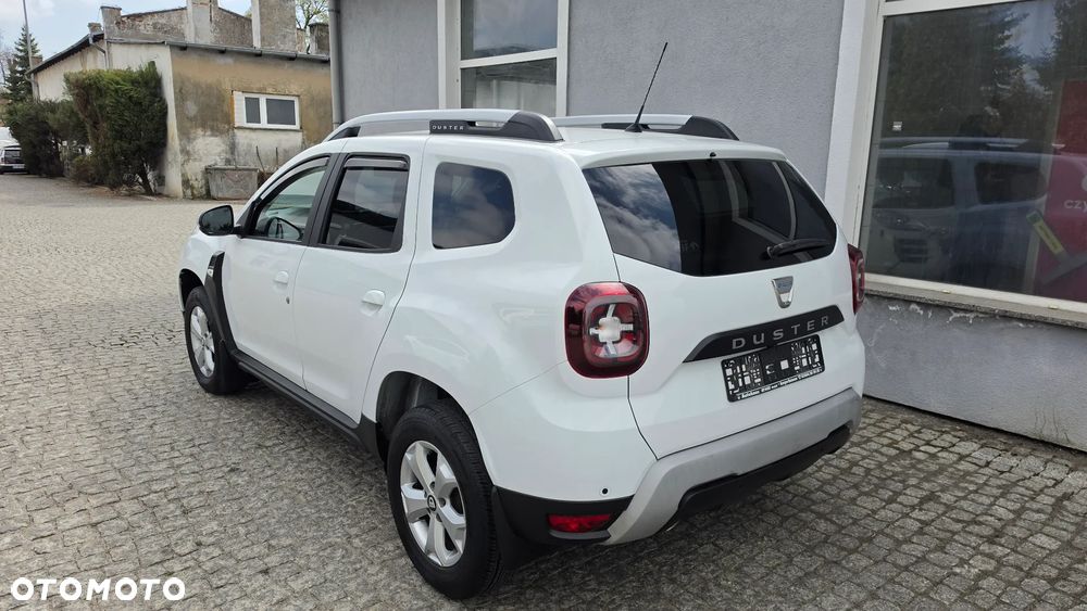 Dacia Duster 1.6 SCe Prestige - 6