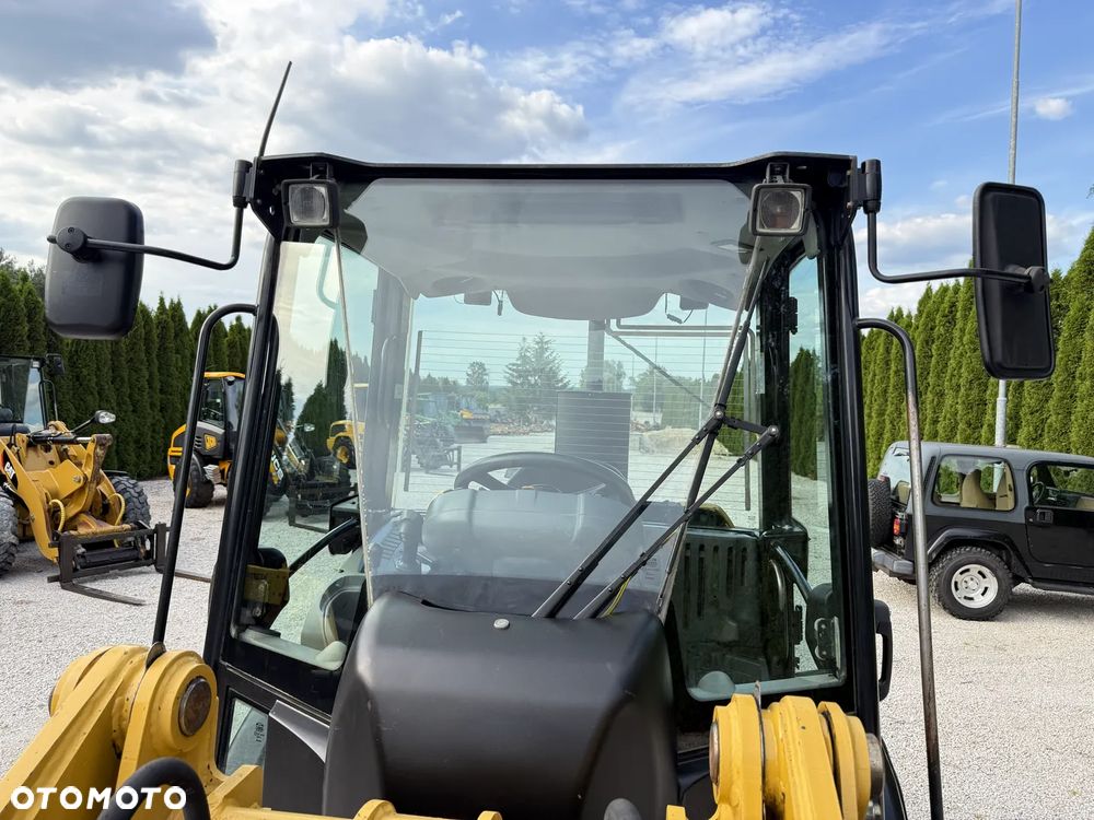 Caterpillar CAT 906 H / ŁADNA / SILNA / ORYGINAŁ  / ZADBANA / SPROWADZONA Z NIEMIEC / MAŁE GABARYTY / BEZ DPF I ADBLUE / 60 70 M 506 509 L30 L35 908 907 320 318 750 850 - 33