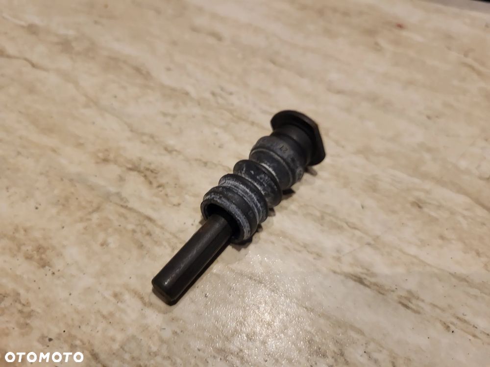 Sworzeń prowadnica zacisku hamulcowego Daewoo TICO - 1