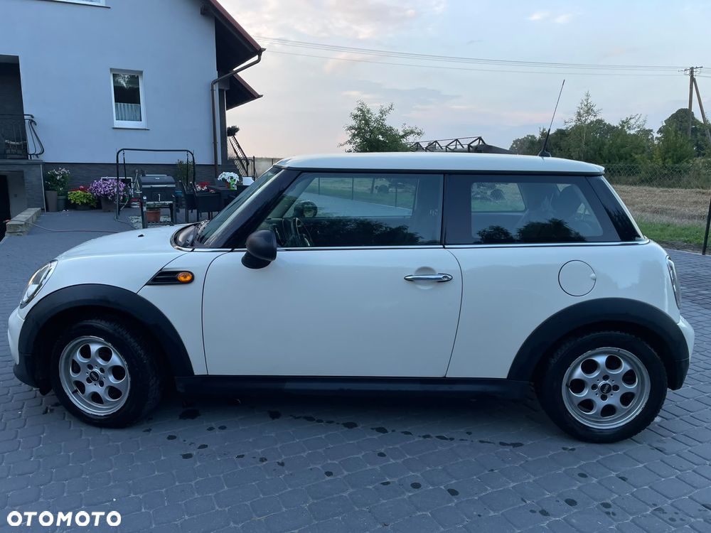 MINI Cooper Standard - 3