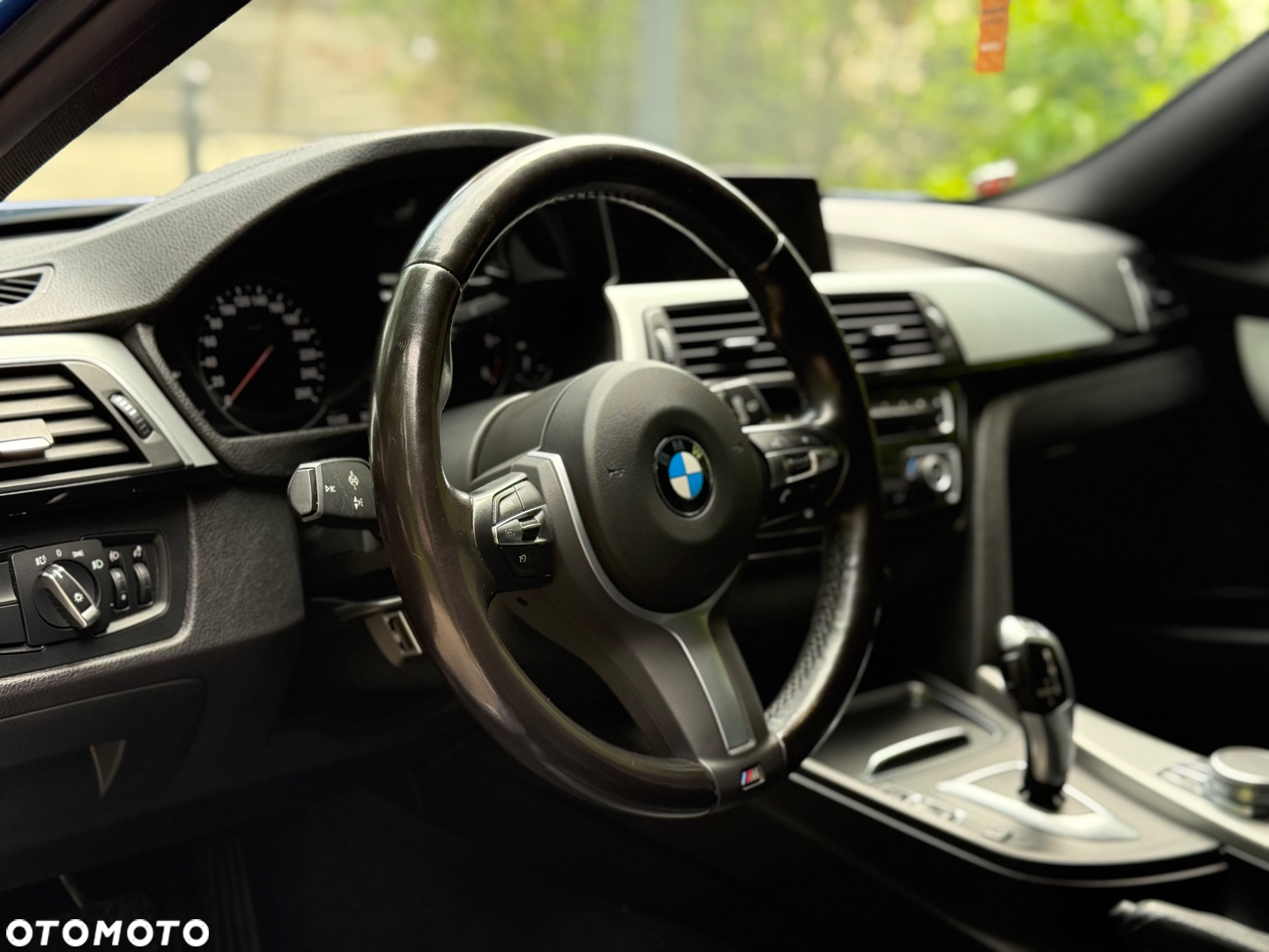 BMW Seria 3 320d xDrive - 13