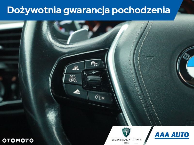 BMW Seria 5 - 21