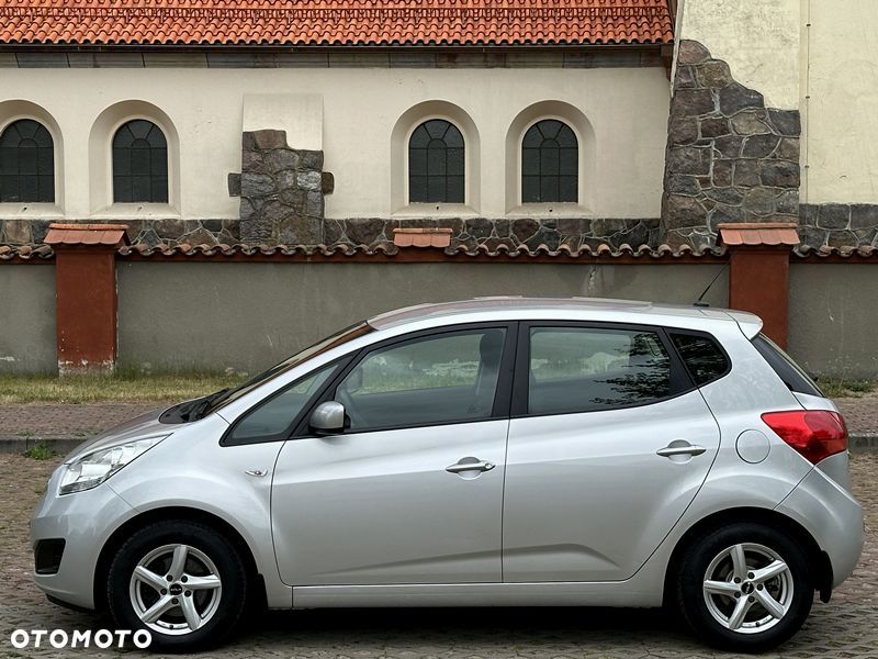 Kia Venga - 6