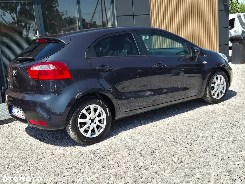 Kia Rio 1.2 Business Line - 12