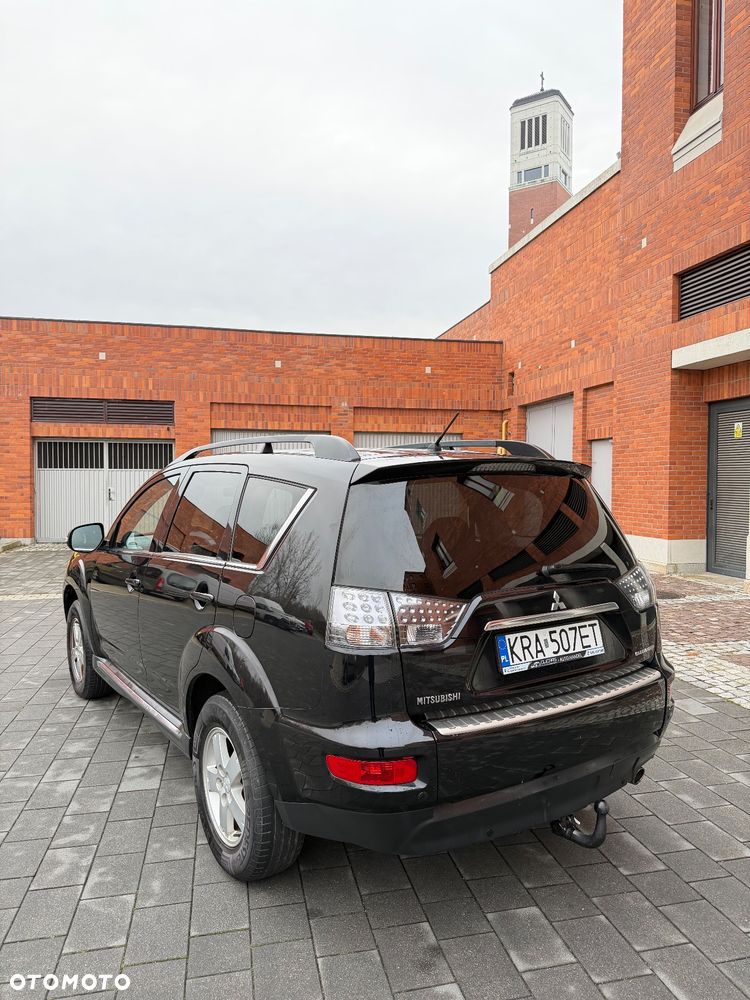 Mitsubishi Outlander 2.0 Intense + 2WD EU5 CVT - 20