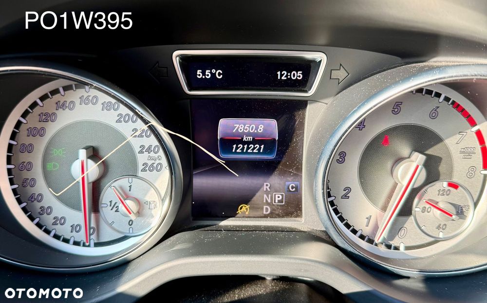 Mercedes-Benz GLA 200 7G-DCT Urban - 18