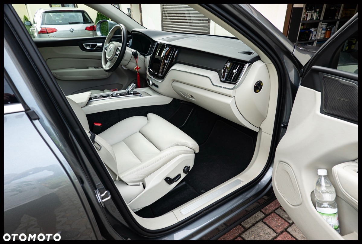 Volvo XC 60 B5 B AWD Inscription - 5
