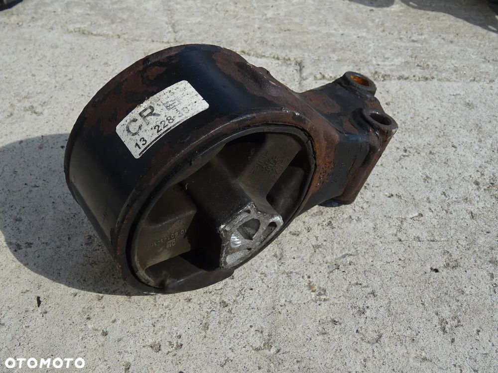 PODUSZKI ŁAPA PODUSZKA SILNIKA SKRZYNI OPEL INSIGNIA 13228305 CS 1,6T , 1,8 skrzynia M32 - 17