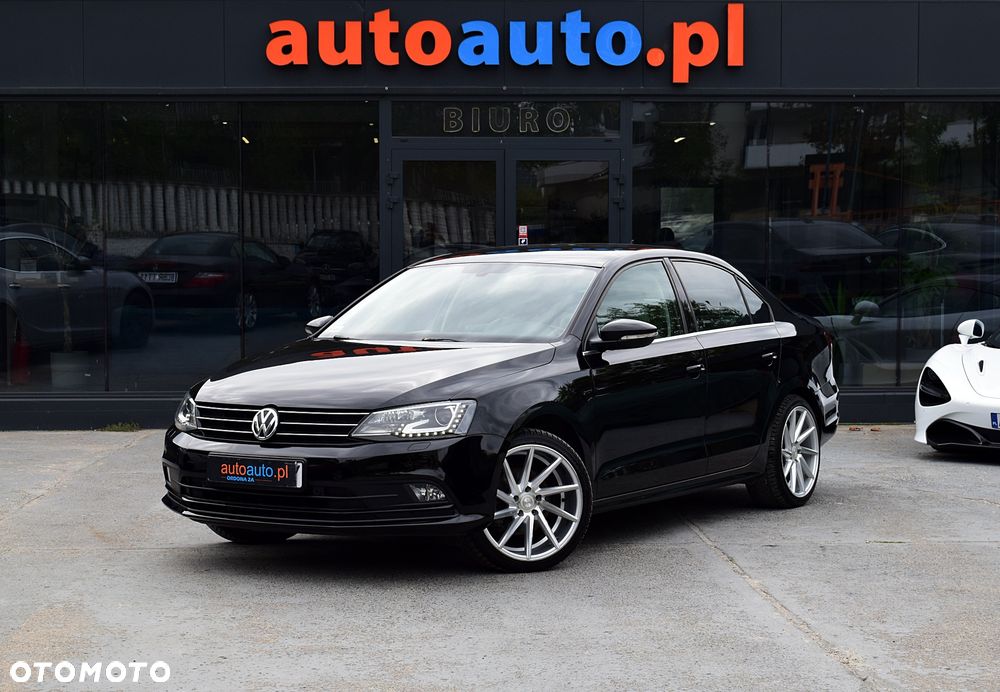 Volkswagen Jetta - 1