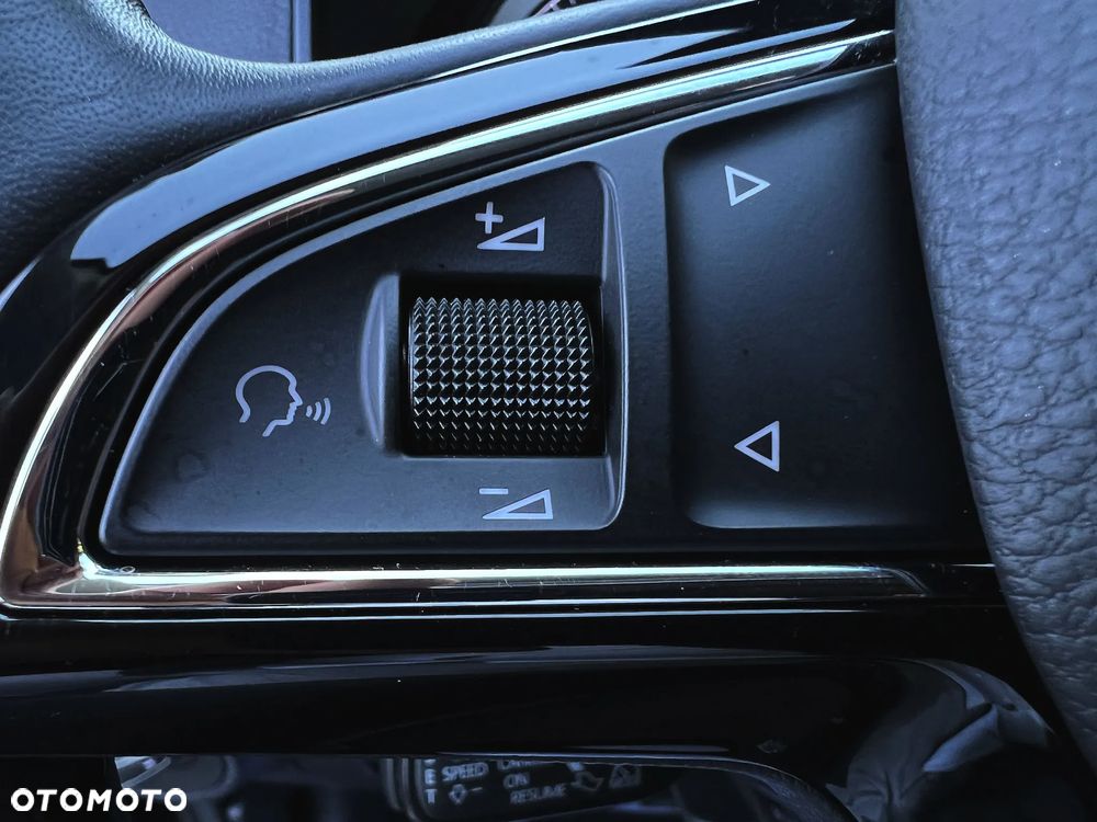 Skoda Karoq 1.5 TSI ACT 4x2 Sportline DSG - 24