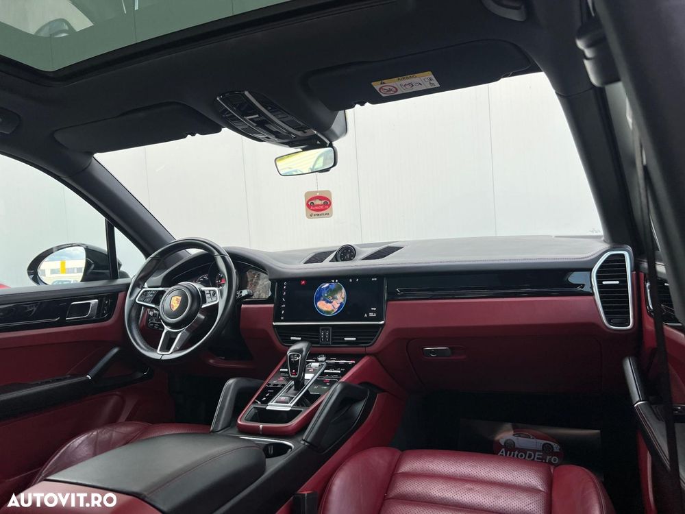 Porsche Cayenne - 6