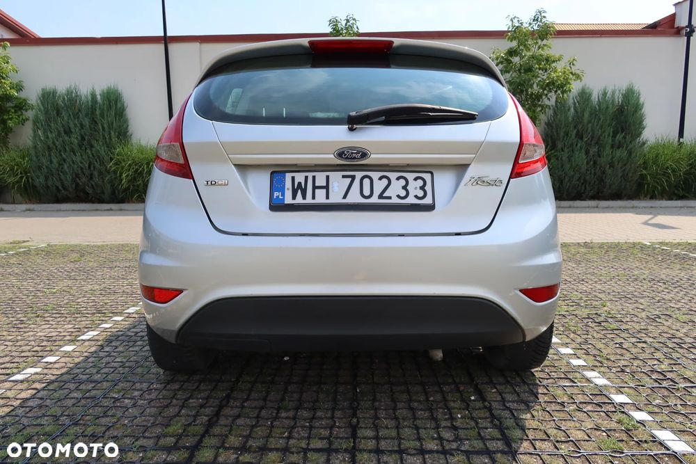 Ford Fiesta - 5