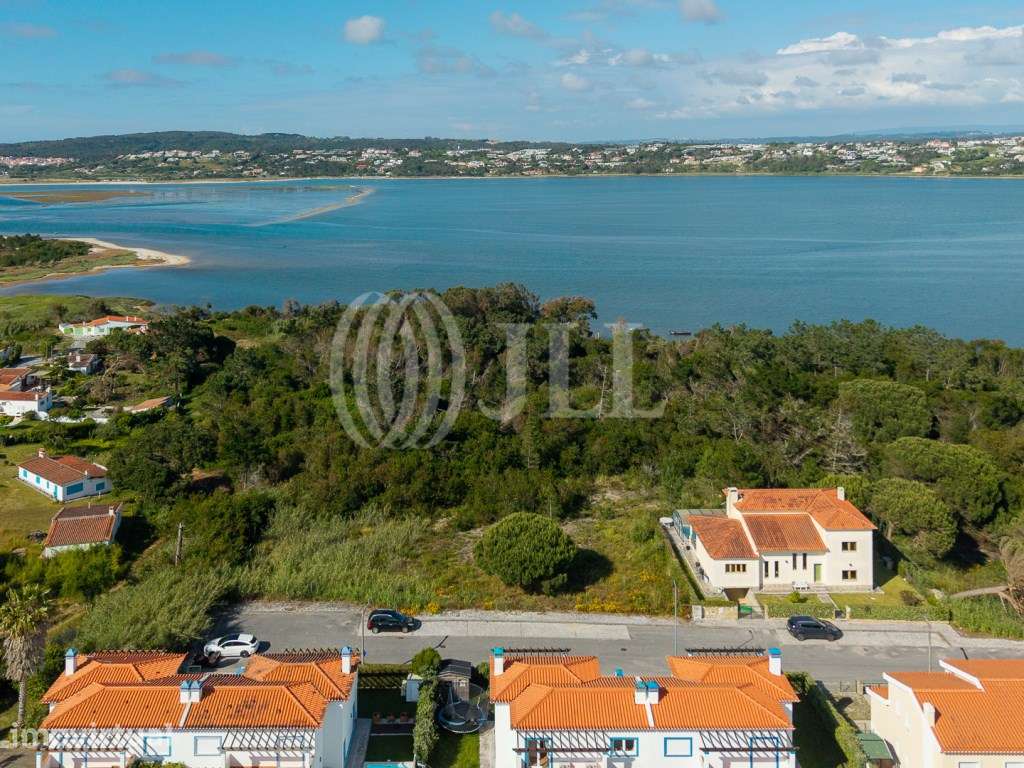 Terreno para construção de moradia T4, em Óbidos - Grande imagem: 3/13