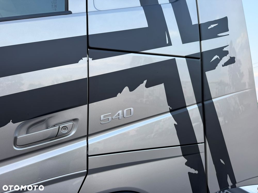 Volvo FH/540/EURO6/FULL LED/SKÓRY/24.4L/100km/METALIK /ON1100 L/SPROWADZONY - 18