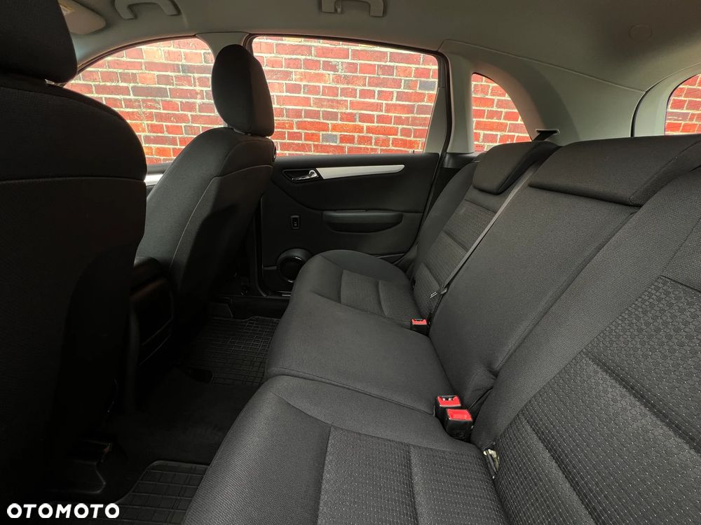 Mercedes-Benz Klasa B - 16